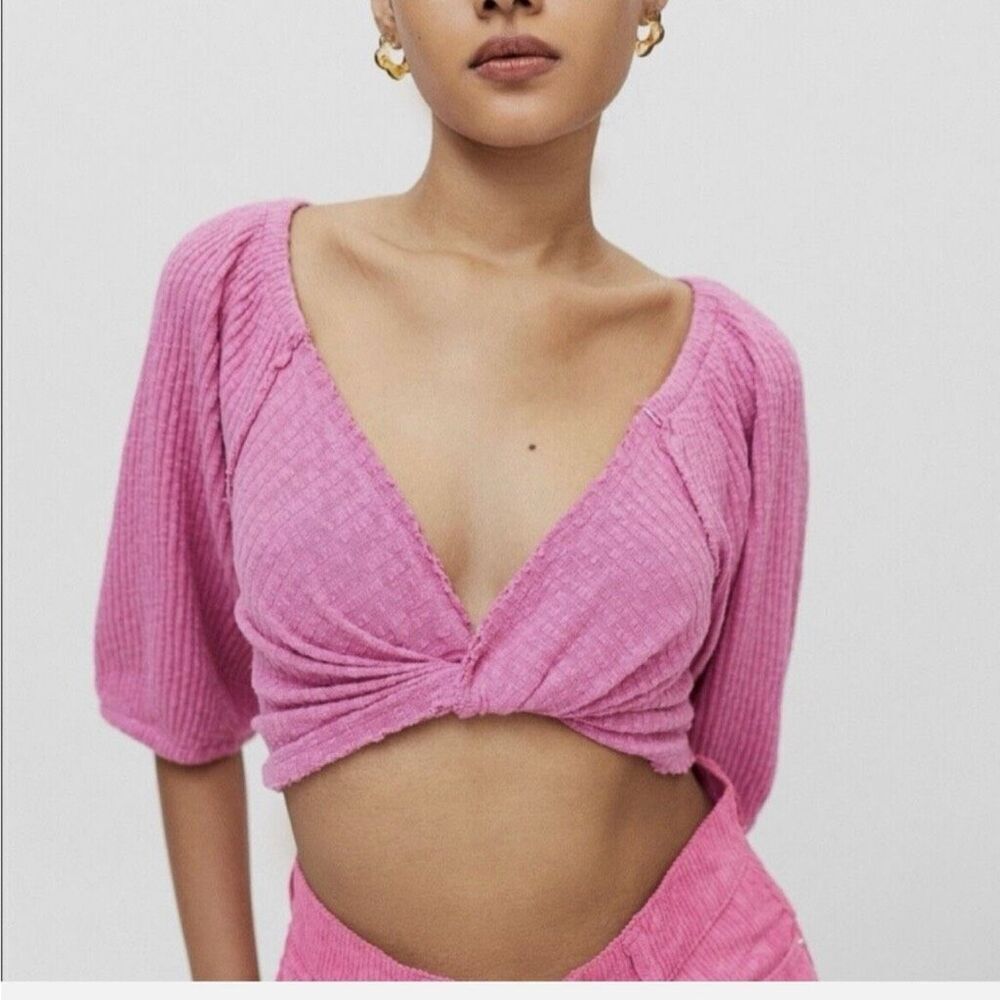 Urban Outfitters Lena Front Twist Crop Top Small Women